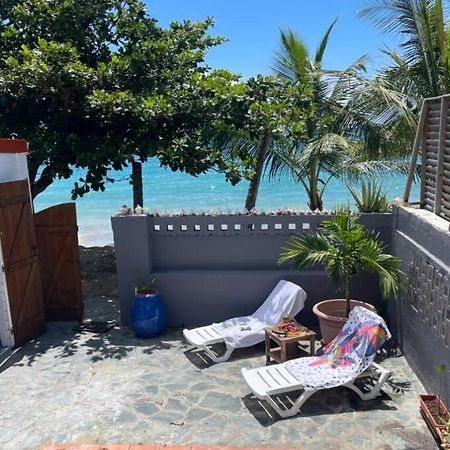 Maison Marouka Sur La Plage Du Diamant Le Diamant Esterno foto