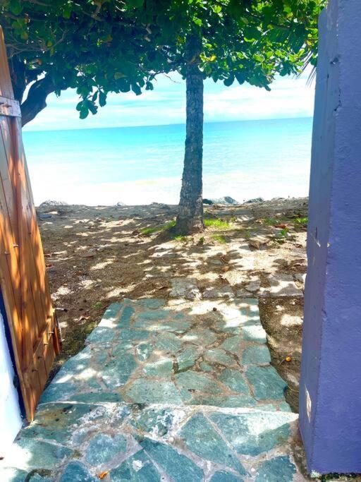 Maison Marouka Sur La Plage Du Diamant Le Diamant Esterno foto